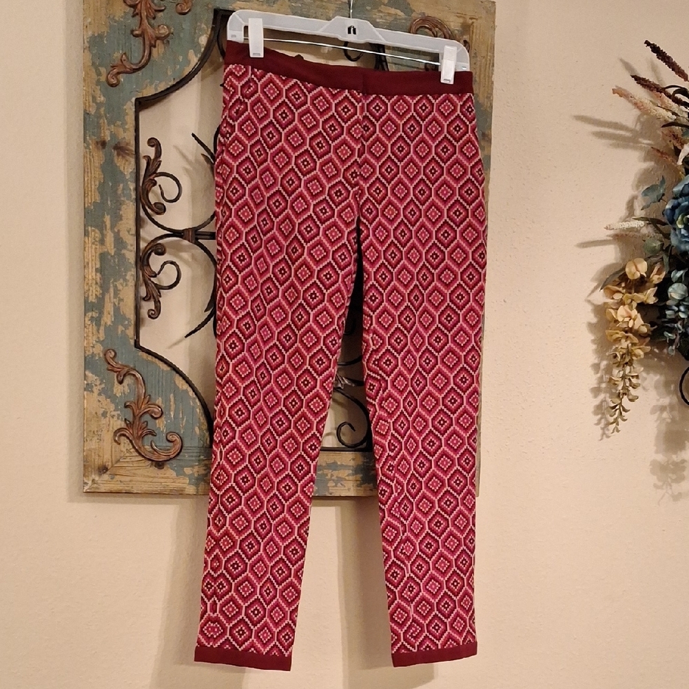H&M Red Geometric Crop Pants.  NWOT Size 4